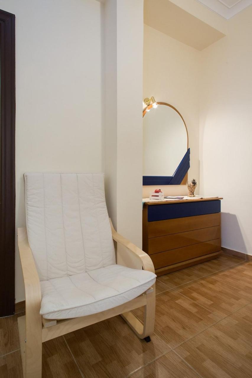 Pangsapuri 60 m² dengan 2 bilik tidur dan 1 bilik mandi peribadi di Acropolis - Koukaki Athens Luaran gambar